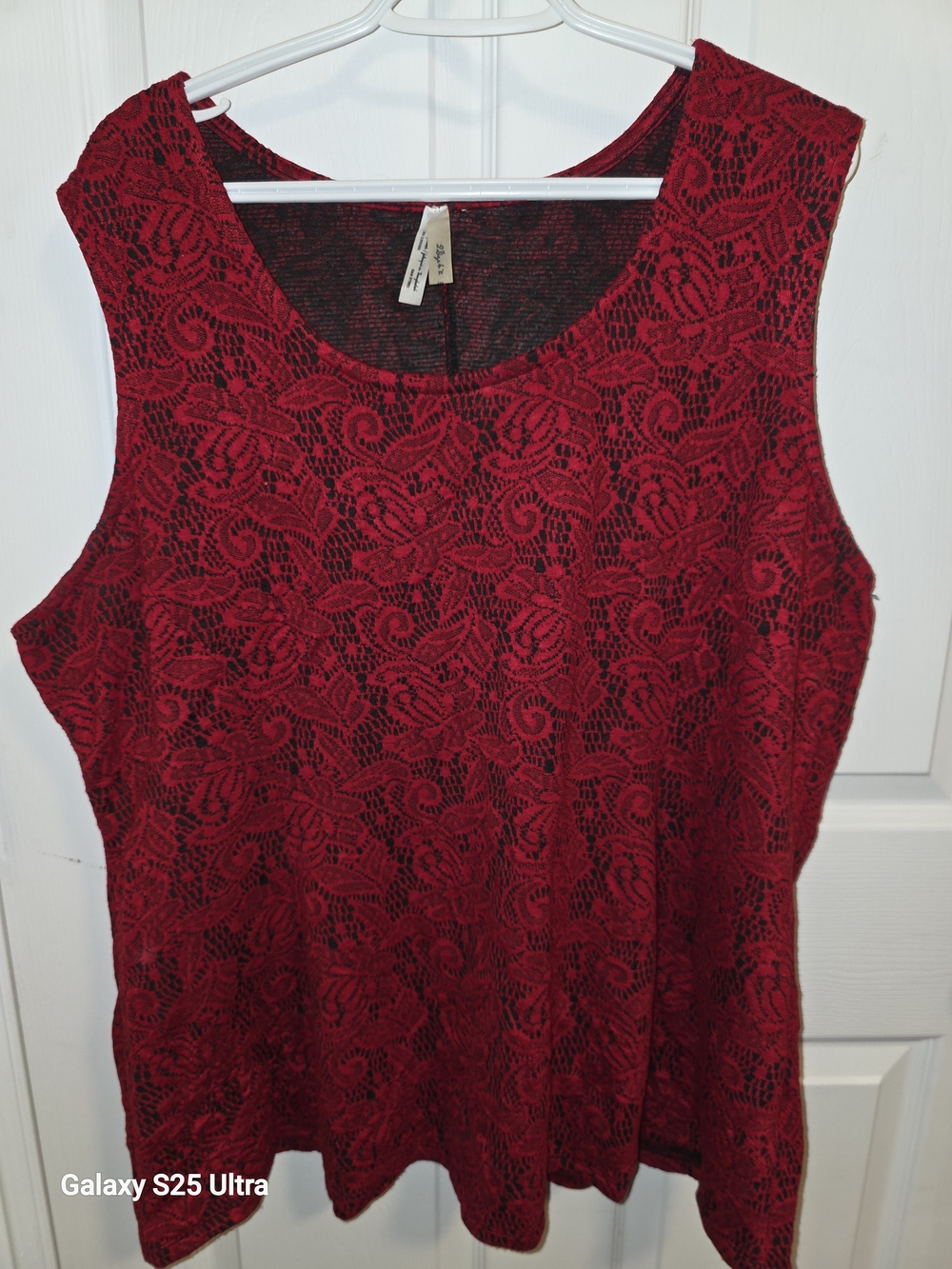 Red Lace Overlay Sleeveless Women's Top